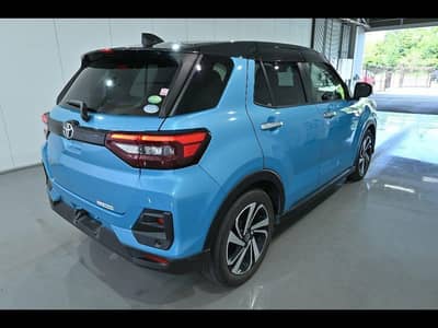 Toyota Raiza Z package Auction Grade 4