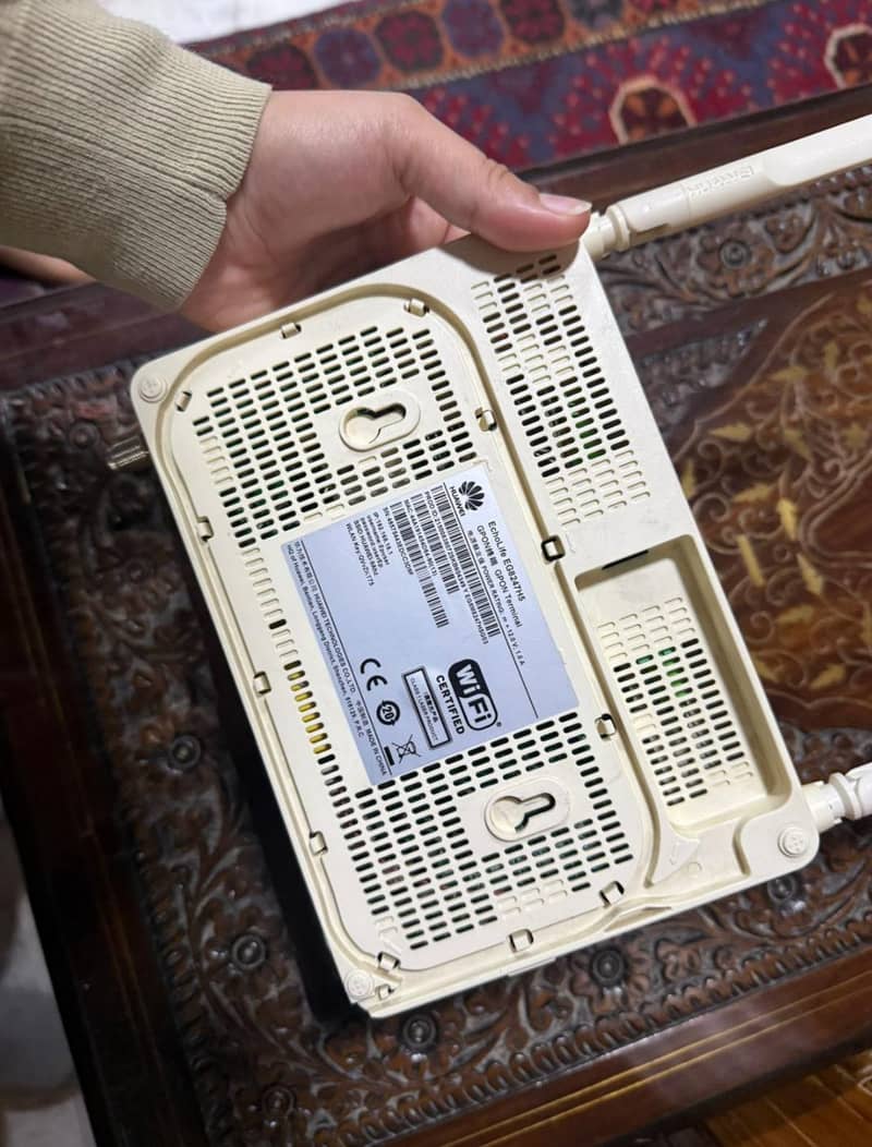 NAYAtel internet device - Servers - 1109790892