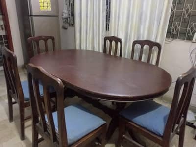 6 Seater dining table