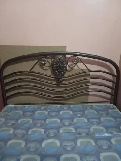 Iron double bed & iron stand