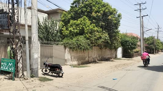 15 Marla Double Story House Available For Sale Very Hot Location Of Farid Town Sahiwal.