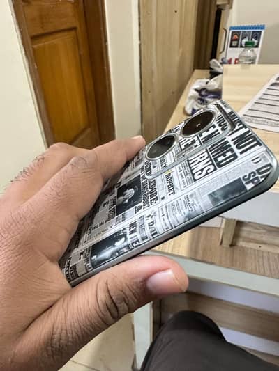 Vivo y55 Mobile 8 ram 256 Memory Front glass change And All genuine.