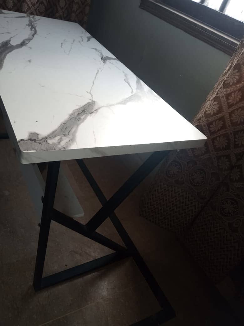 Computer Table new 2