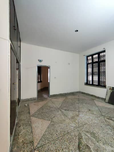 13 MARLA LOWER PORTION FOR RENT IN ALLAMA IQBAL TOWN