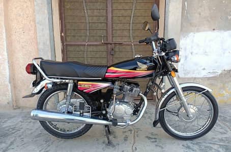 Honda cg 125 for sale 0322/80/68/047 model,2011