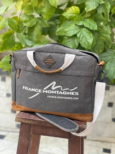 Laptop backpack Bag Stylish,Simple & Beautiful (2 Zip Compartments]