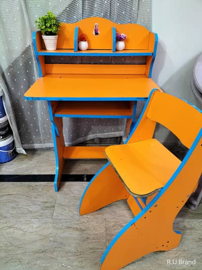 kids Study Table chair for urgent sale