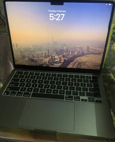 Apple Mcbook Air M3 Laptop