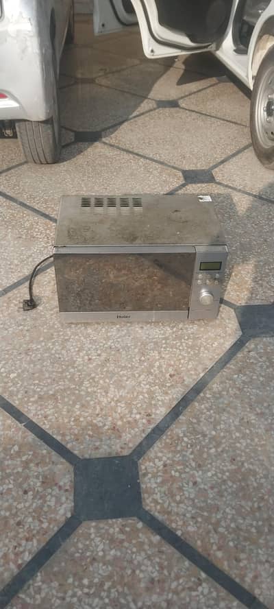 Haier Microwave 23 L