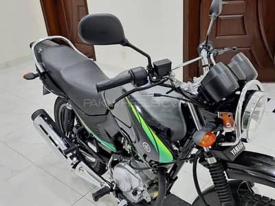 Yamaha YBR 125G 2025