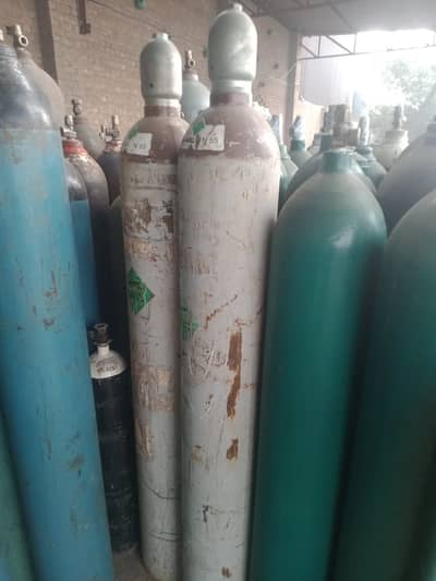 Medical & Industrial Oxygen Cylinders | Refill & Delivery Available