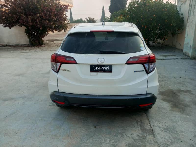 Honda Vezel 2