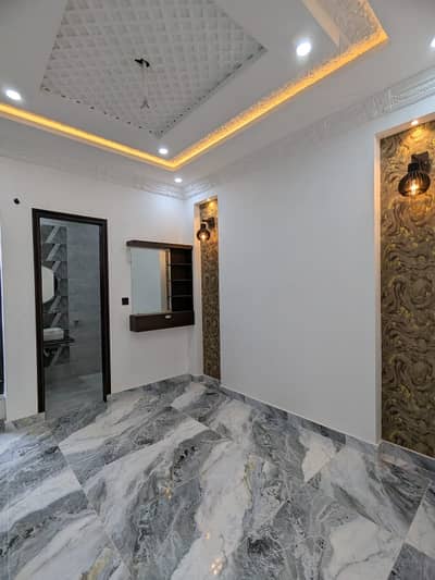 3.25 MARLA BRAND NEW 1st floor and 2nd floor AVAILABLE FOR RENT IN UNION GREEN SOCIETY COLLEGE ROAD LAHORE