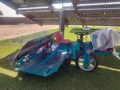 Ride on rice transplanter