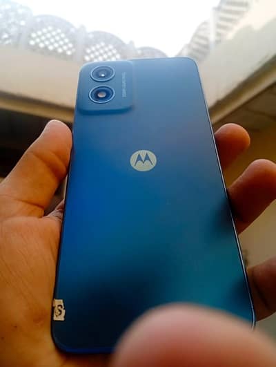 s 4 GB ram 64 GB storage smooith display 10 by 10 condition