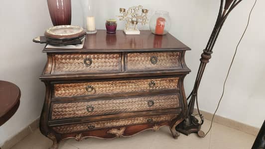 Italian Decor Lounge Table