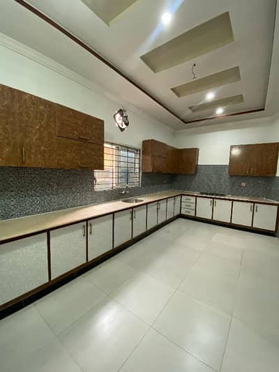 Main Boulevard 12 Marla Upper Portion For Rent In Proper Scheme 3 Rawalpindi