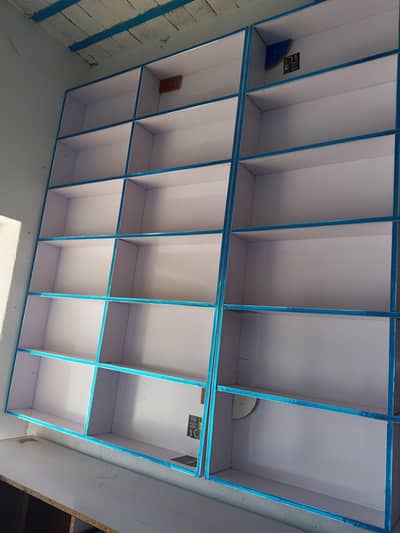 میڈیکل سٹور الماری