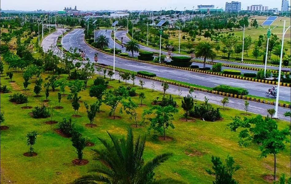 Sun Facing Plot || Top Class plot|| Best Location || Solid Land || CDA Approved Layout 2