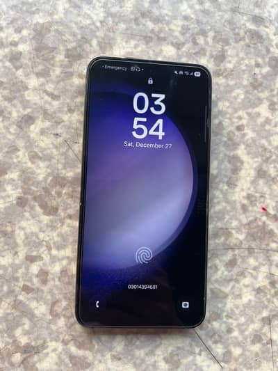 I am selling Samsung s23 8/128