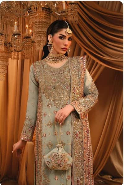 ladies suit not used amount 20000 less hoo jwin gy