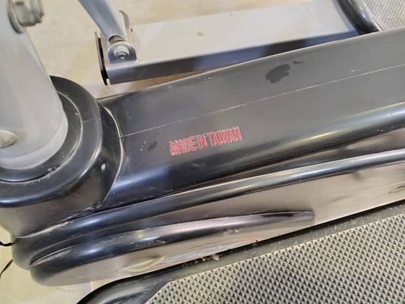 elliptical machine 4