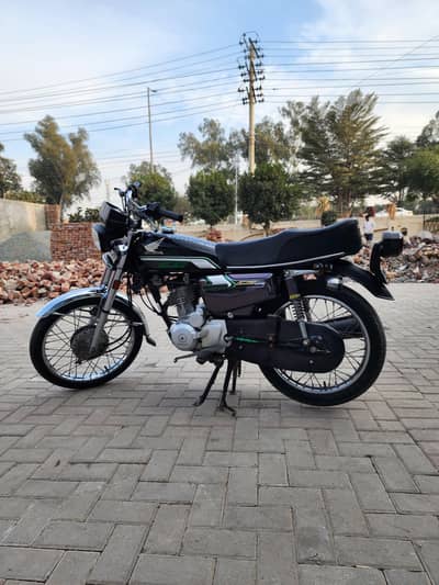 HONDA 125 SPECIAL EDITION SELF STARTER