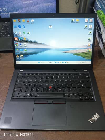 Lenovo Thinkpad Amd Ryzen 5 PRO 4650U  16 GB RAM 256 SSD NVME