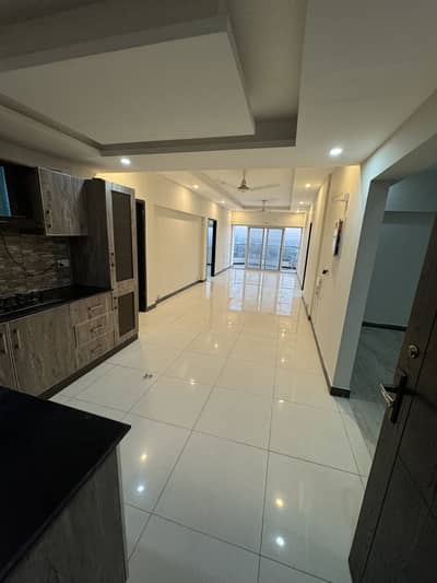 Three Bedroom Luxury Apartment Available Available For Rent