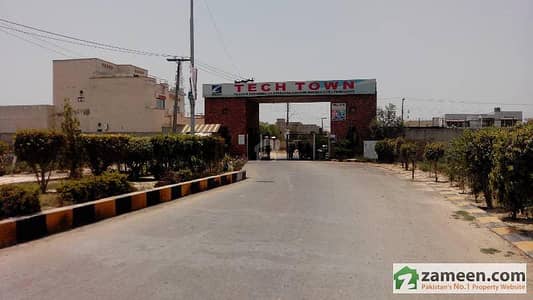 Tech Town Ma Plot Ha Car Ka Sath Exchange Karna Ha