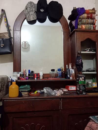 Dressing and drawers | wooden