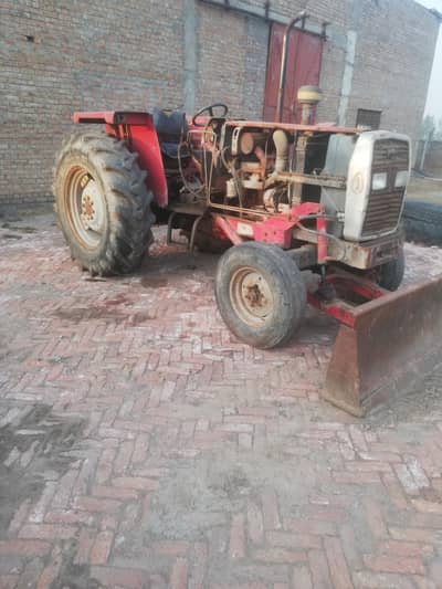 Tractor / Lifter mechanic,, MTO