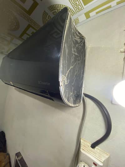 AC DC inverter 1.5 ton heat and cool my WhatsApp number 03460791806