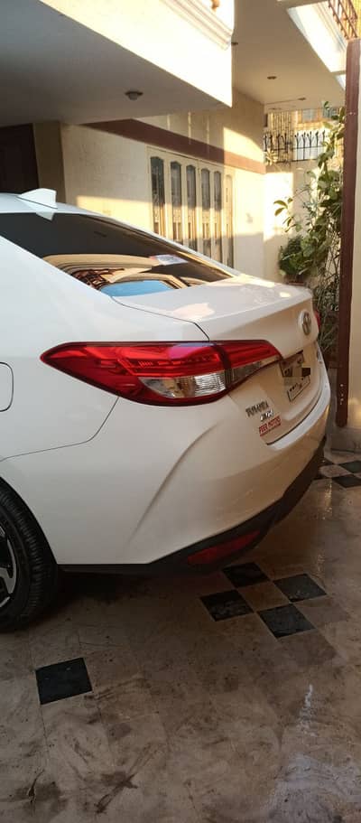 Toyota Yaris gli 1.3 automatic limited edition