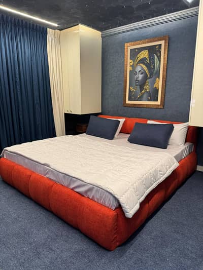 1 bed fully furnished luxurious apartment available in bahria town lahore