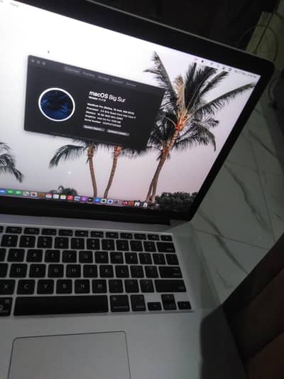 Apple Macbook Pro A1398 - Core i7 | 16GB RAM | 256GB SSD