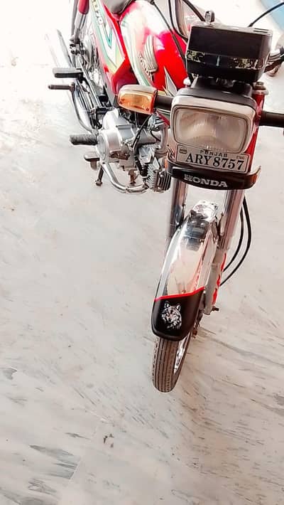 2023 model kagaz clear All ok bike koi msla n ha