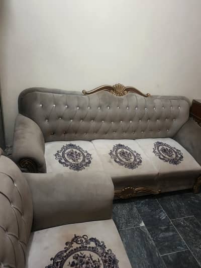 Luxury 5-Seater Sofa Set (3+1+1) – Like New | 10/10 Condition