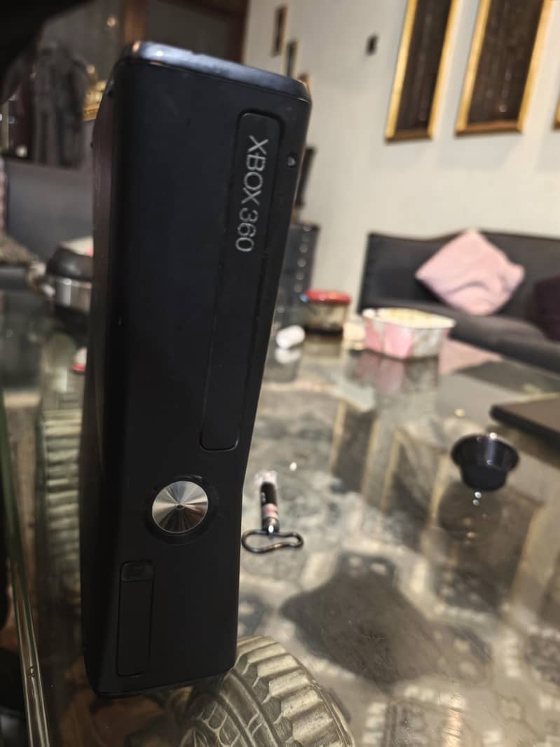 Xbox 360 S 0
