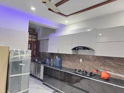 I-8/2 size 40x80 upper portion 3bed 3bath dring dining tvlounge kitchen servent attached bath