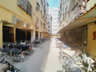 1 BED LOUNGE FLAT FOR SALE GULISTAN-E-JAUHAR BLOCK 13