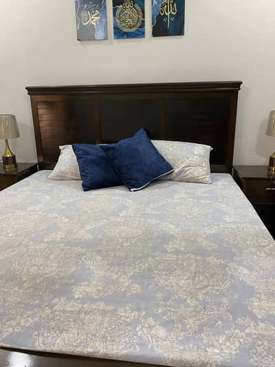 Wooden Bed set for Sale