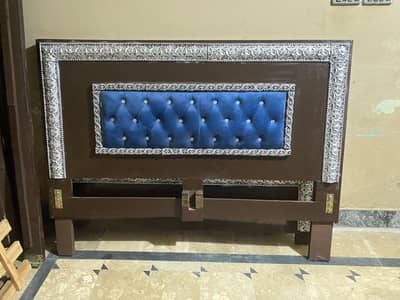 we are selling new and old bed