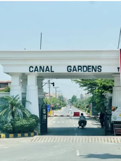 10 Marla Residential Plot Urgent For Sale In Canal Garden Lahore