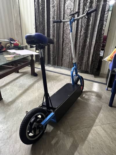 Electric scooter