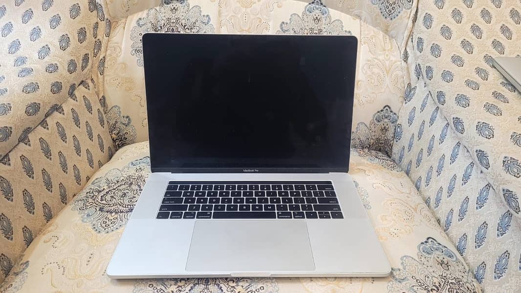 MacBook pro 2016 15” 3