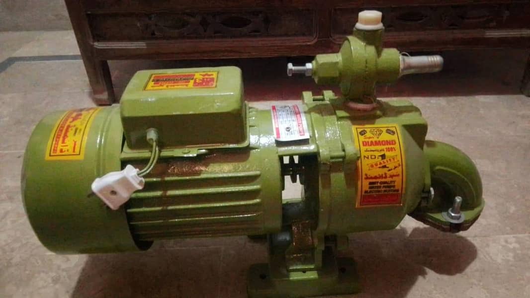 واٹر پمپ براۓ فروخت بلکل نیو 1