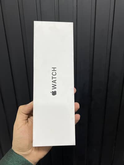 Apple watch Se 2 starlight 40 mm with complete box