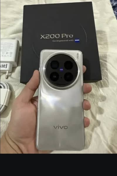 Vivo x200 Pro