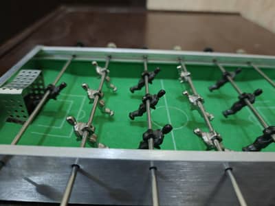 Diecast table football fully metalic body.